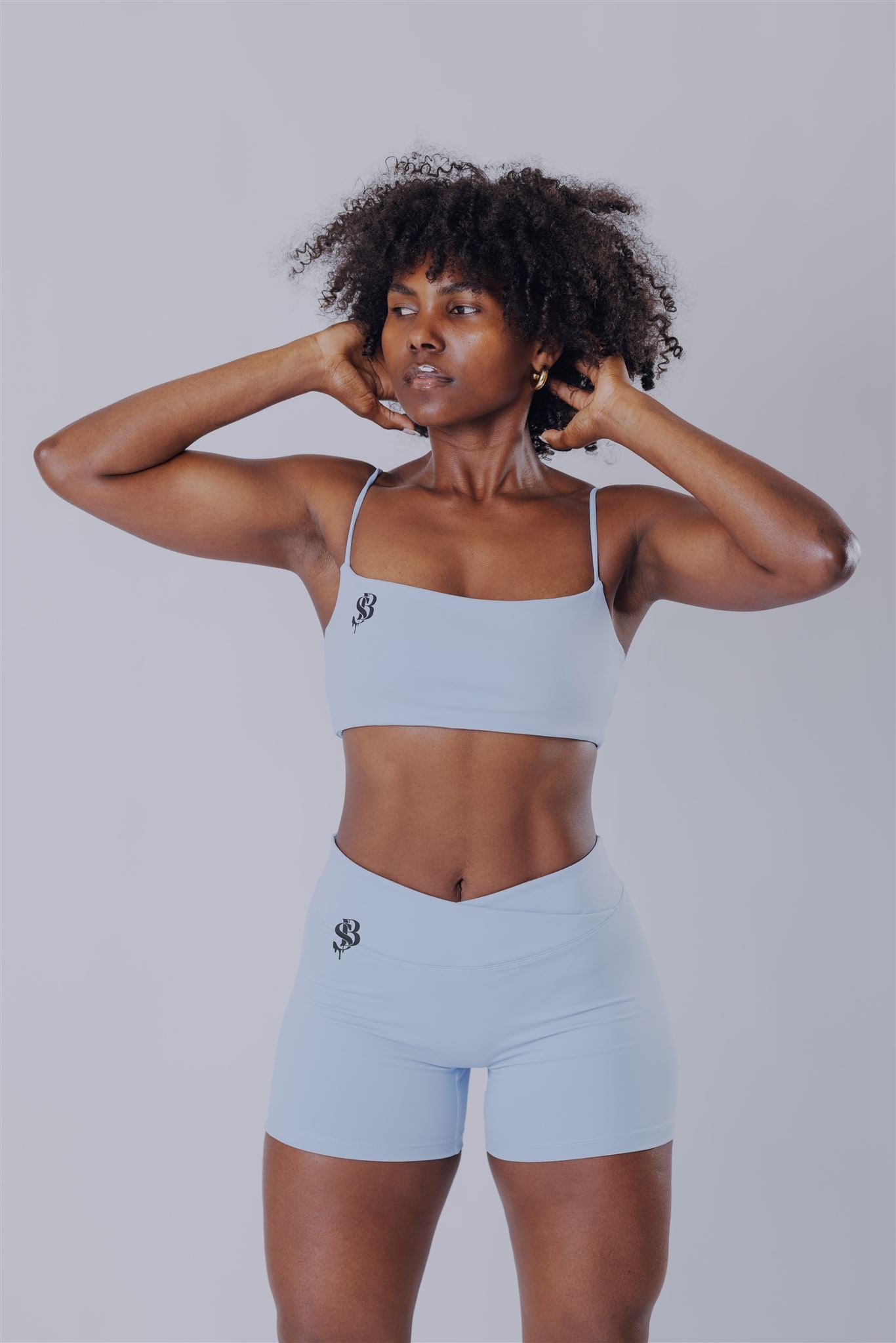 Navy blue color for a sleek